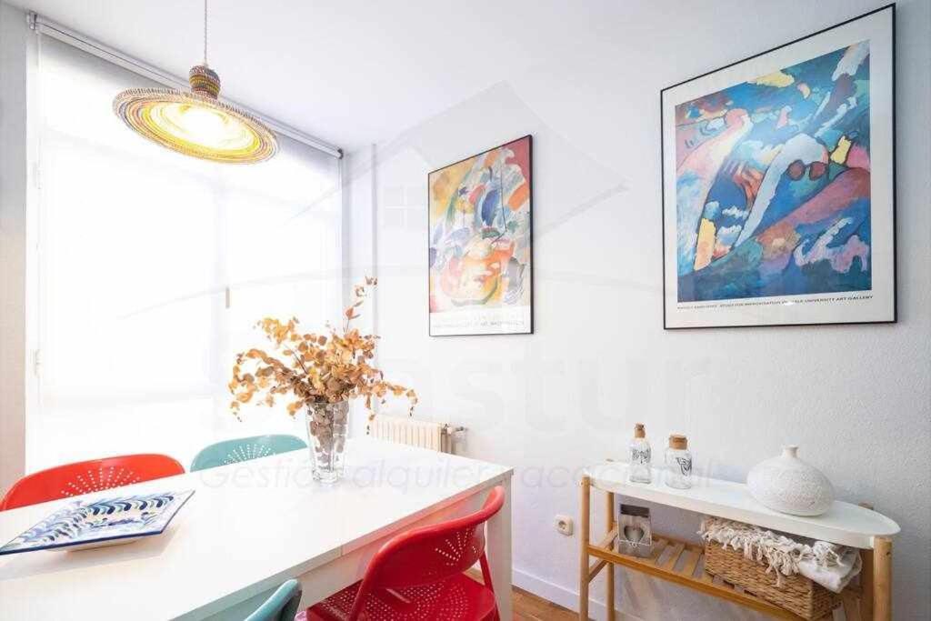 Colours Apartamento Овьедо Экстерьер фото