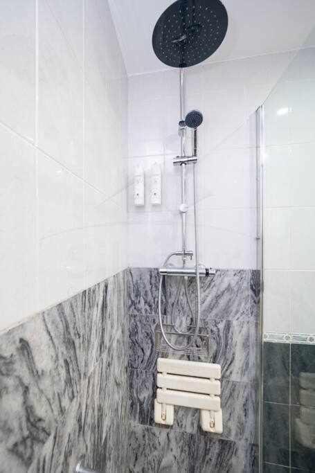 Colours Apartamento Овьедо Экстерьер фото