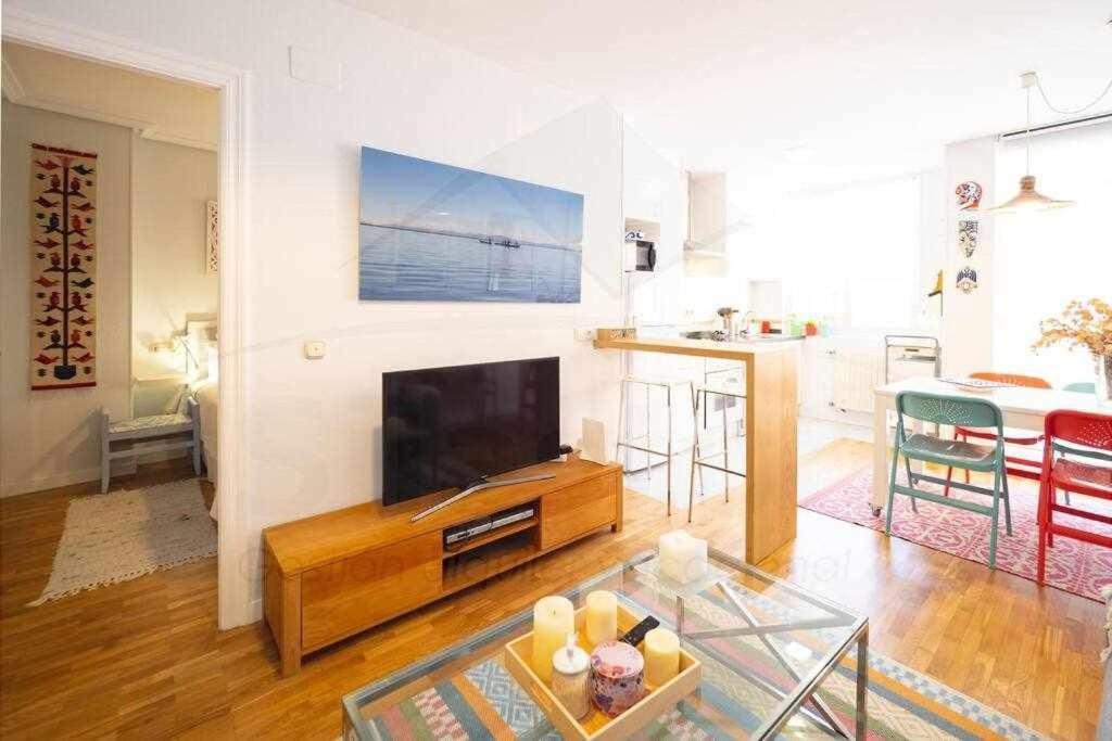 Colours Apartamento Овьедо Экстерьер фото